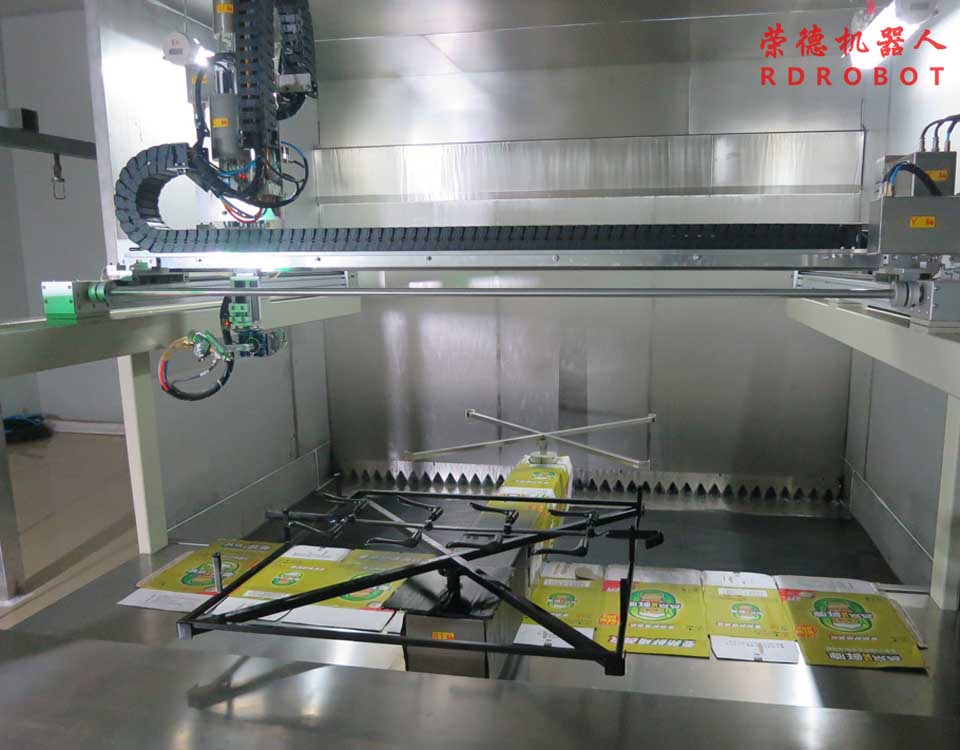 智能鎖面板噴漆機(jī)械手