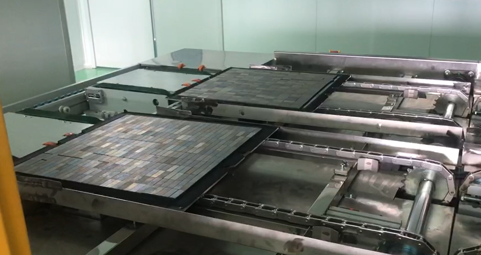 從“整體摻雜”到“精準(zhǔn)強(qiáng)化”：榮德定義稀土永磁晶界擴(kuò)散涂覆新標(biāo)準(zhǔn)